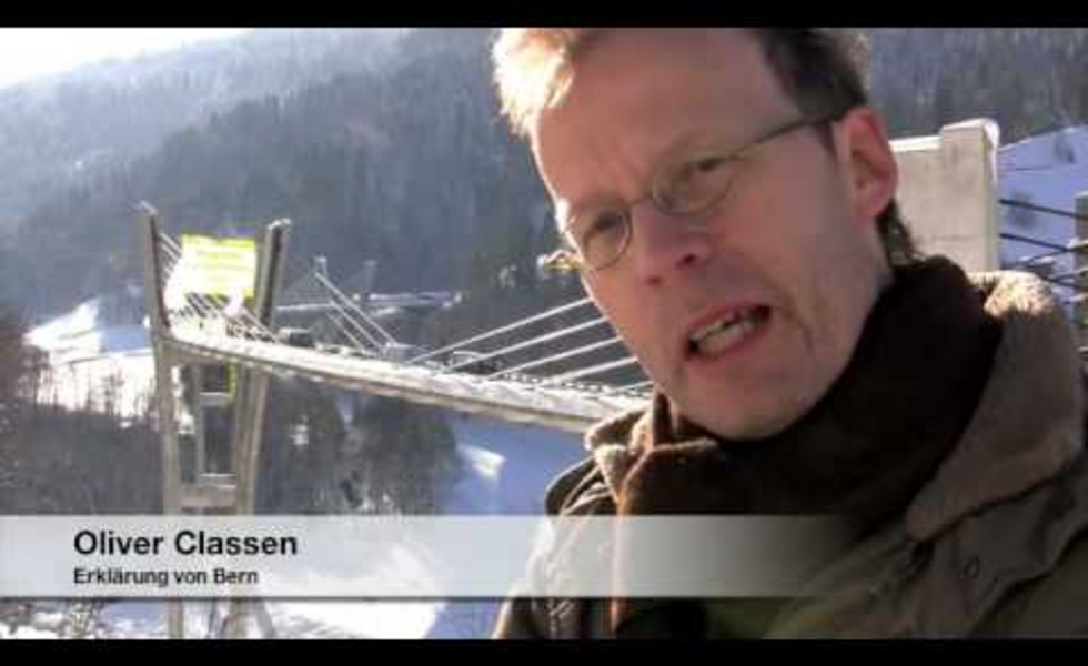 WEF Davos: Protest auf der Sunniberg-Brücke | Greenpeace & Erklärung von Bern